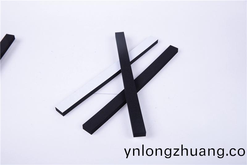 CR減(jian)震保溫(wen)條