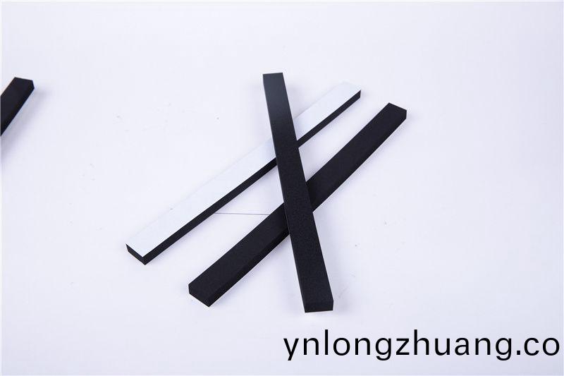 CR減(jian)震(zhen)保(bao)溫(wen)條