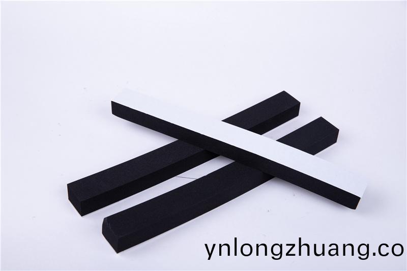 CR減(jian)震保溫(wen)條(tiao)